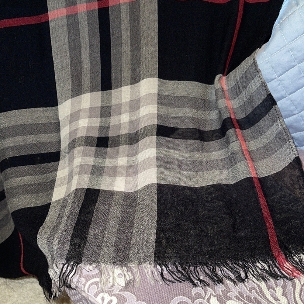 V. FRASS The Original Plaid Viscose Scarf Sz. 32โ x 72โ - Picture 7 of 12